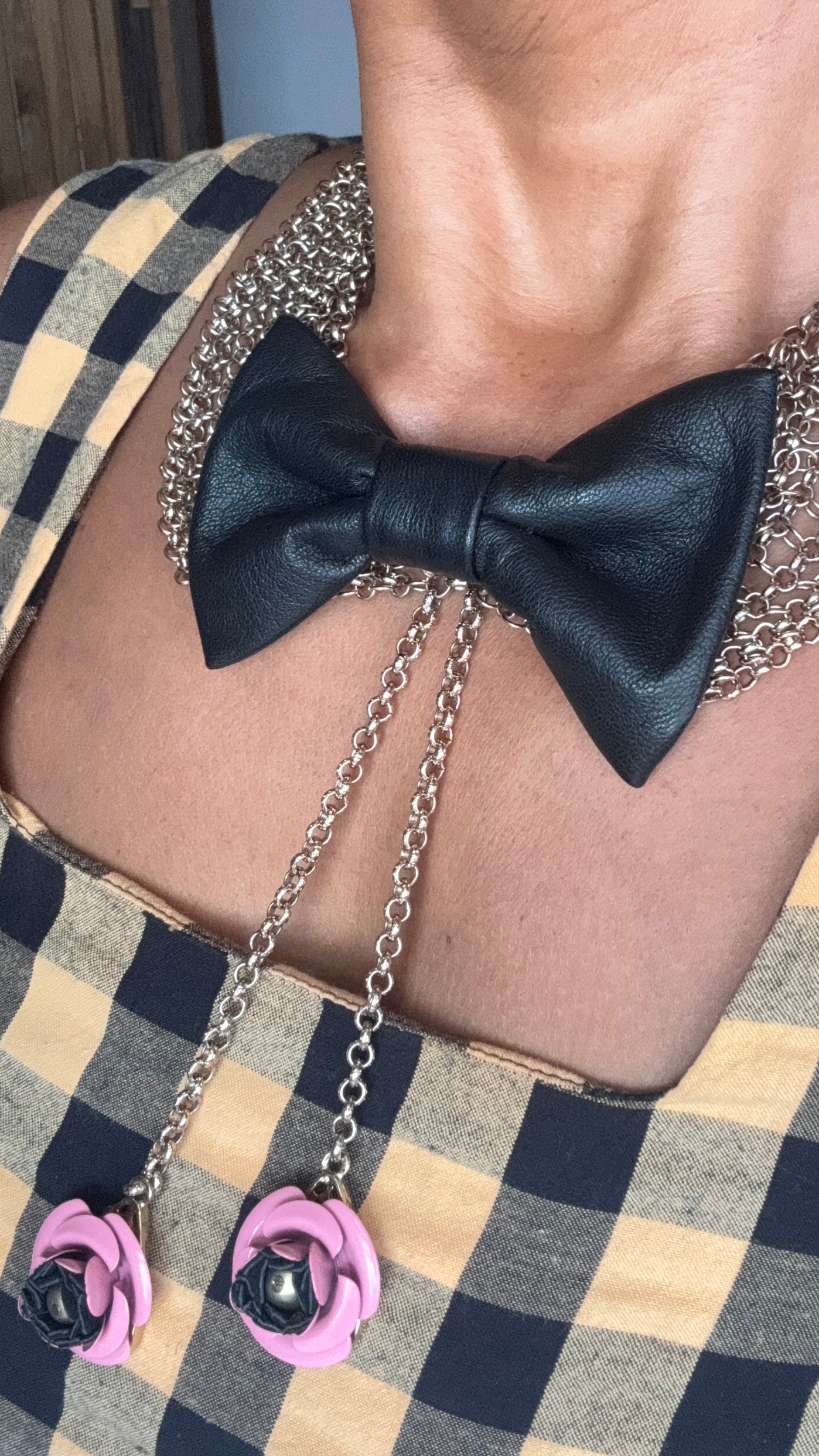 Chain mail collar and leather dickie bow