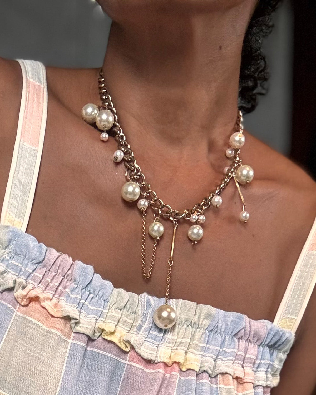 Gold chunky chain with pearls amd chain droplets
