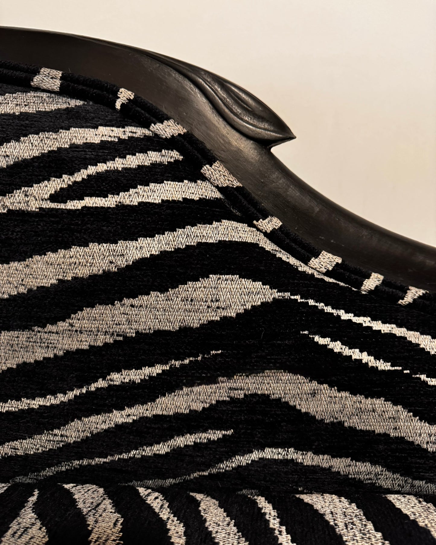 Chaise longue-Zebra velvet