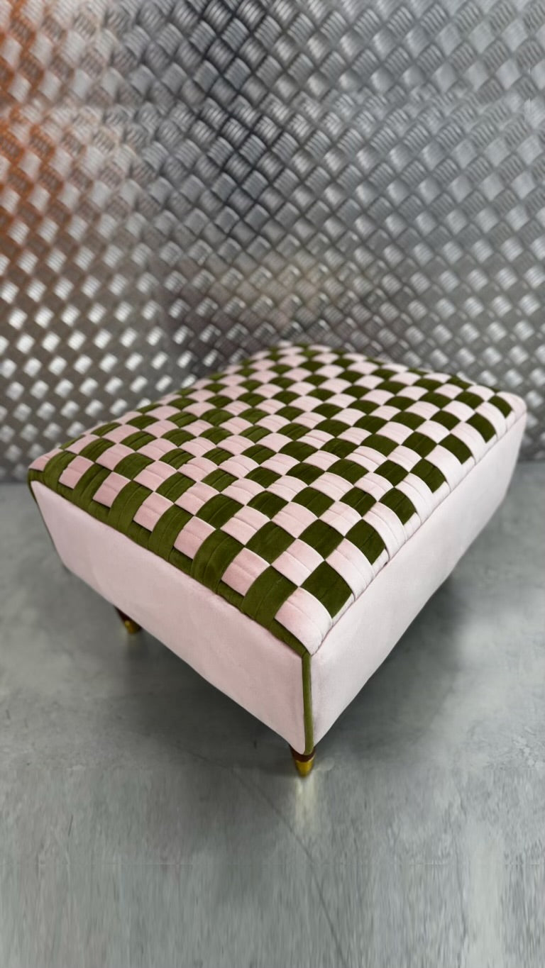 Checkerboard ottoman pink/olive green