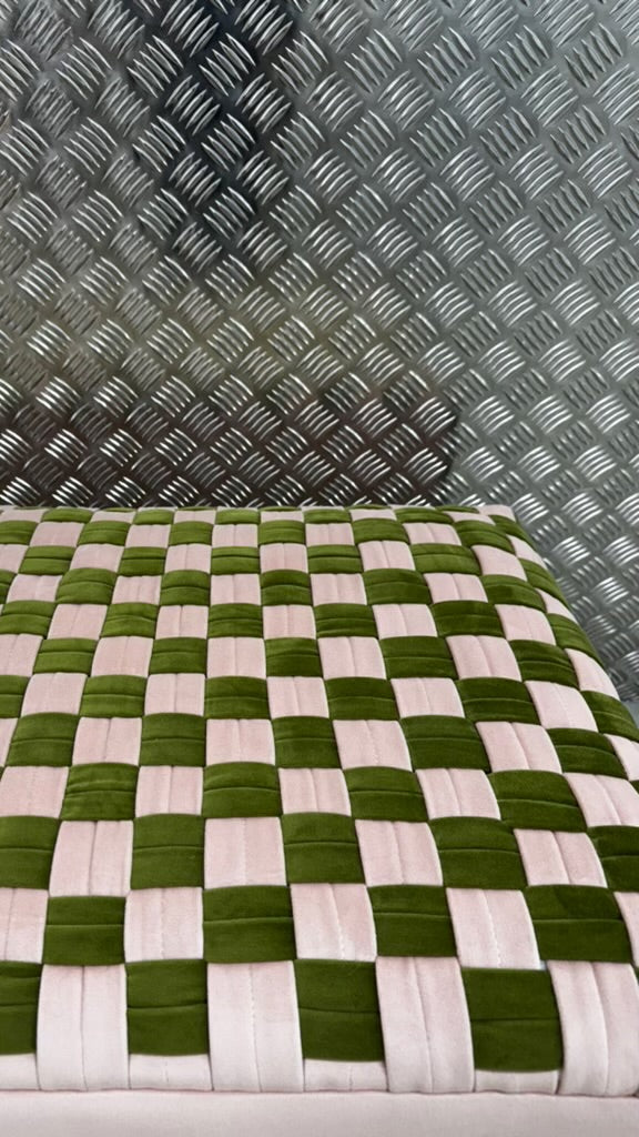 Checkerboard ottoman pink/olive green